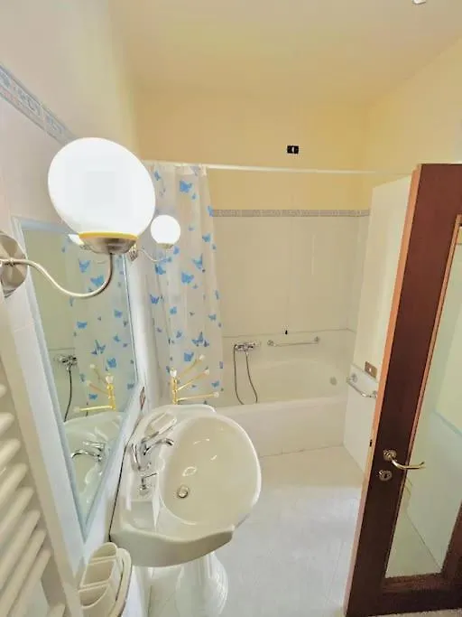 Domus Pretorio, Roma Centro Apartment 0*, Rome